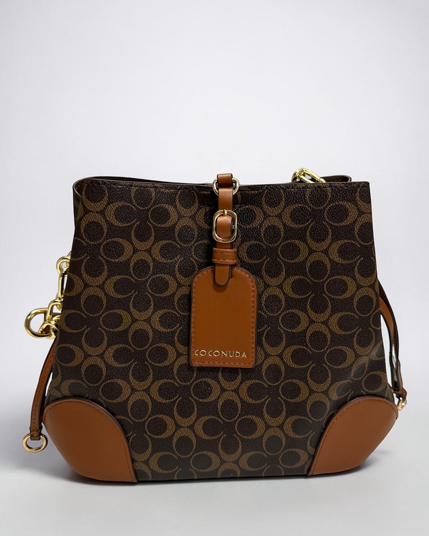 Coconuda logo-printed bucket bag